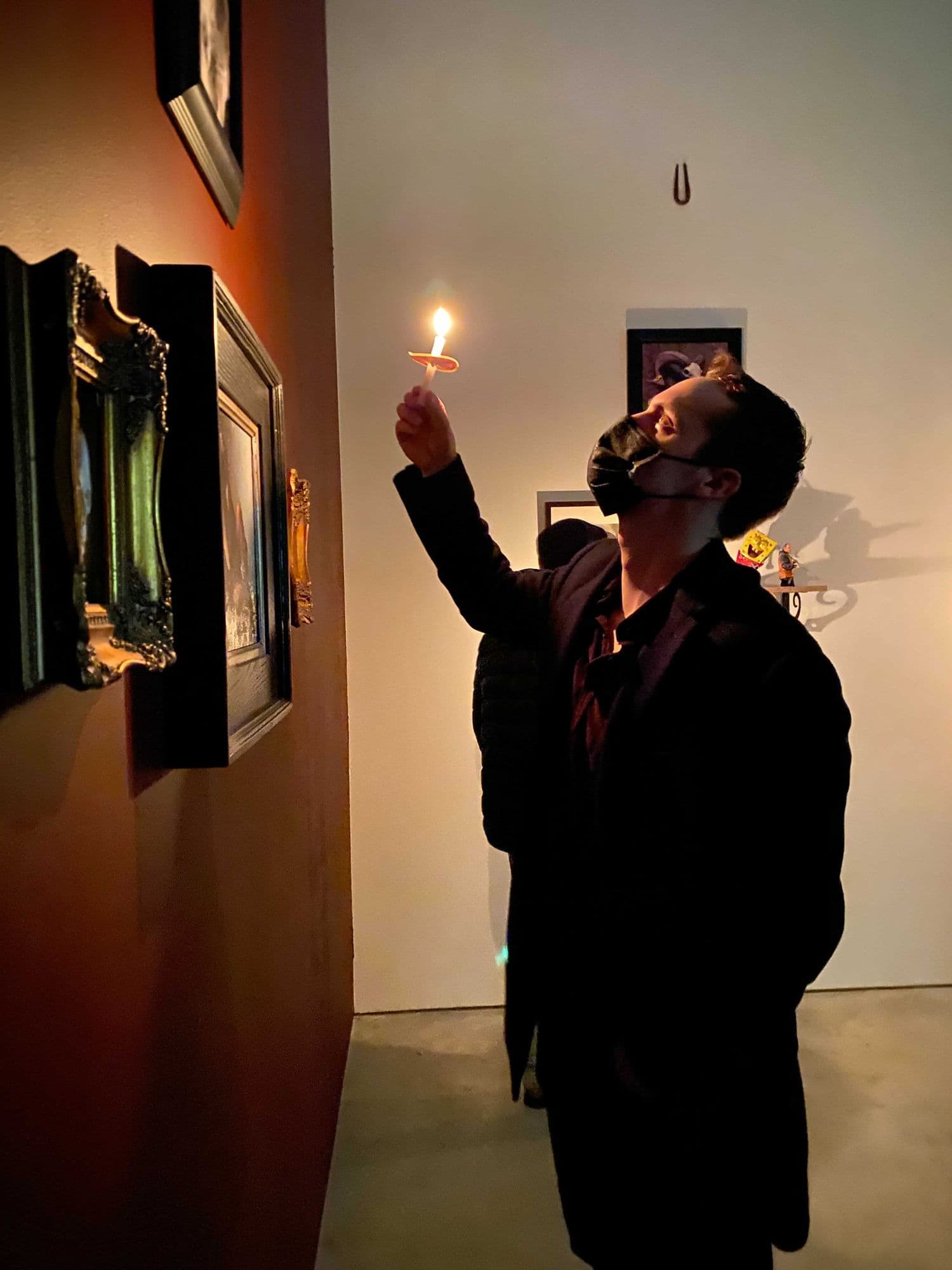 Memento Mori, the opening